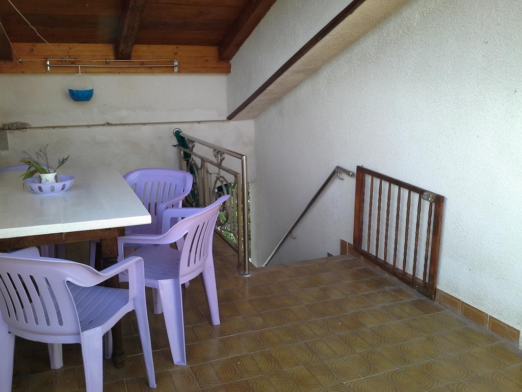 Berto Apartment Nerezine Bagian luar foto