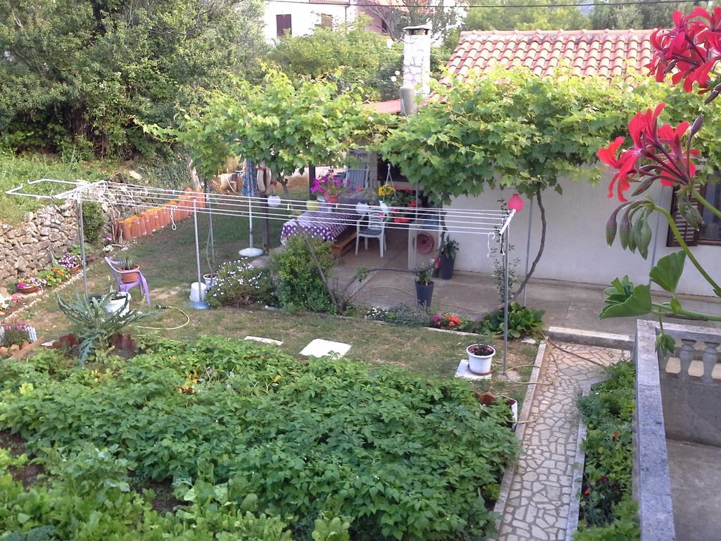 Berto Apartment Nerezine Bagian luar foto